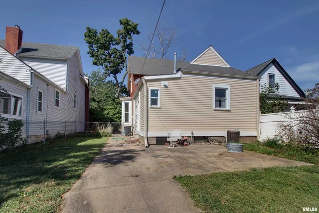 $140,000 | 607 South 17th Street, Quincy, IL 62301