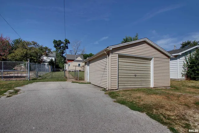 $140,000 | 607 South 17th Street, Quincy, IL 62301