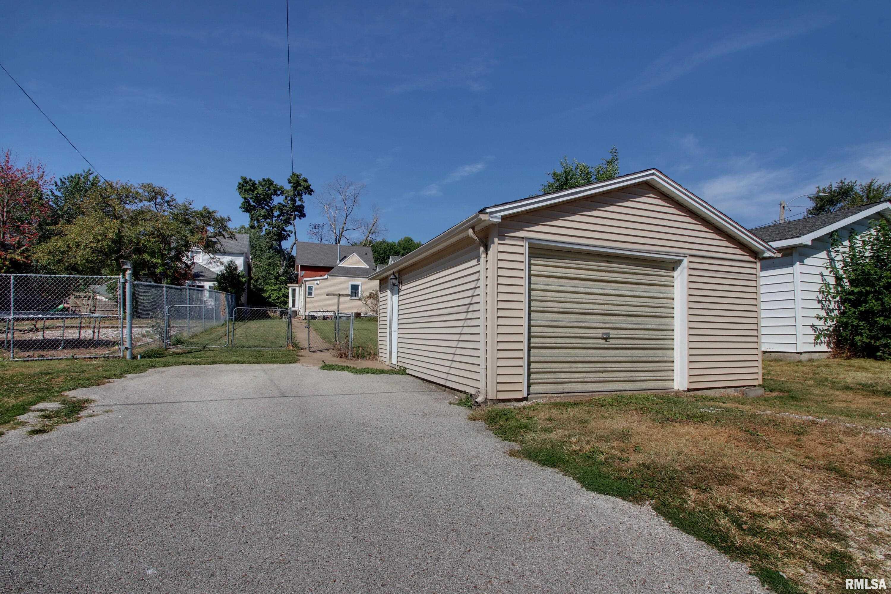 607 South 17th Street Quincy, IL 62301 - Photo 20 of 24