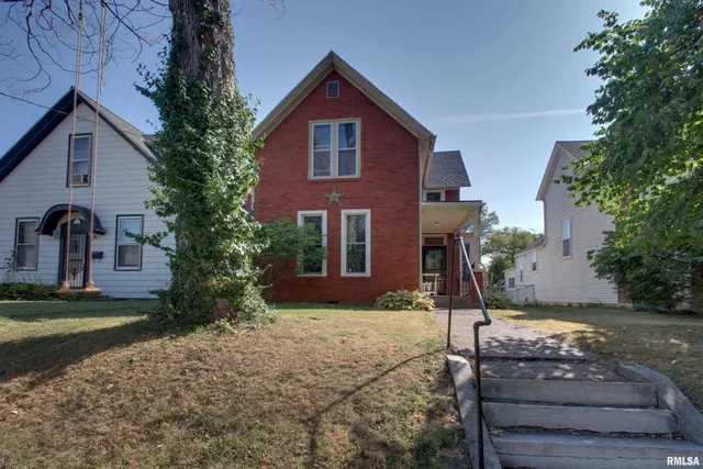 $140,000 | 607 South 17th Street, Quincy, IL 62301