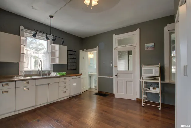 $140,000 | 607 South 17th Street, Quincy, IL 62301