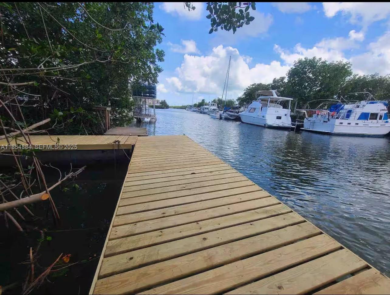 350 Hazel Street Key Largo, FL 33037 - Photo 8 of 22