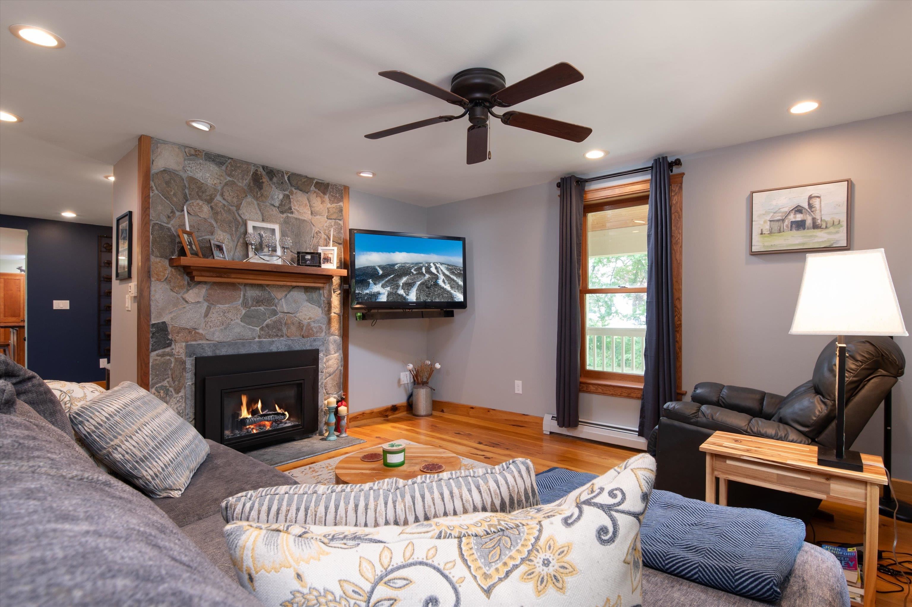 95 Church Street Chester, VT 05143 - Photo 14 of 52