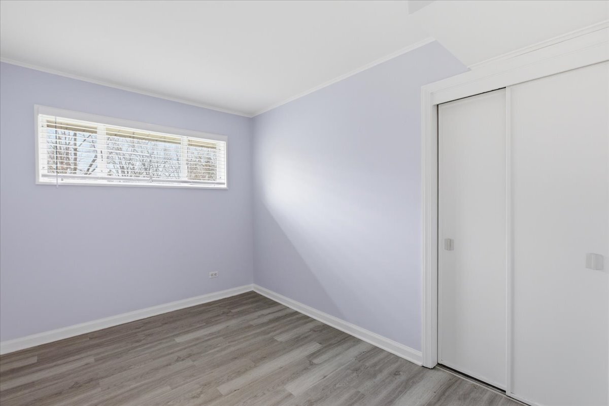 5 Crescent Road Lake Zurich, IL 60047 - Photo 9 of 11