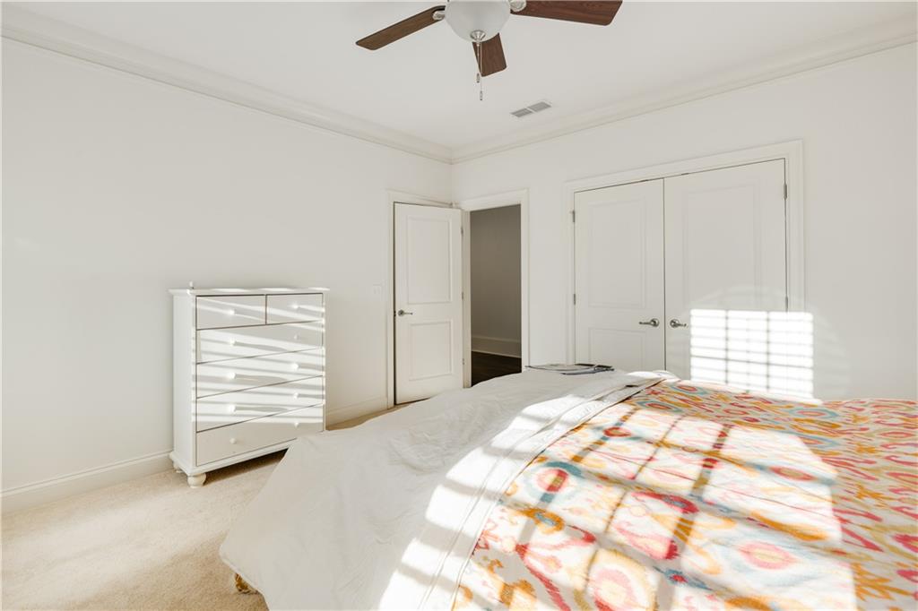 2589 Ashford Road Northeast Brookhaven, GA 30319 - Photo 31 of 60