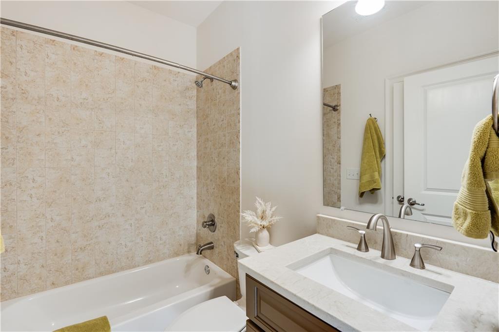 2589 Ashford Road Northeast Brookhaven, GA 30319 - Photo 33 of 60