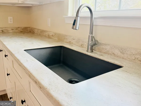 a close view of sink