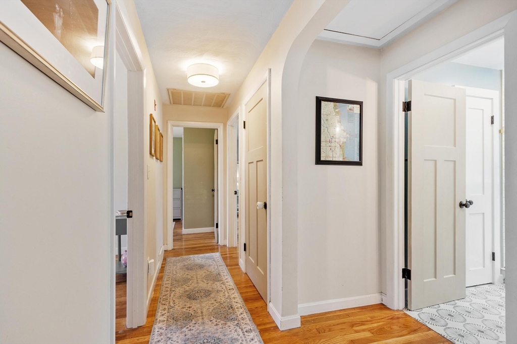 123 Plain Road Westford, MA 01886 - Photo 12 of 32 Gallery Image 12