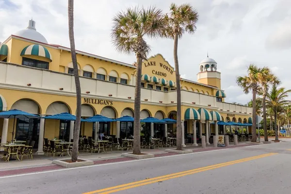 $7,000 | 3610 South Ocean Boulevard, Unit 108, South Palm Beach, FL 33480