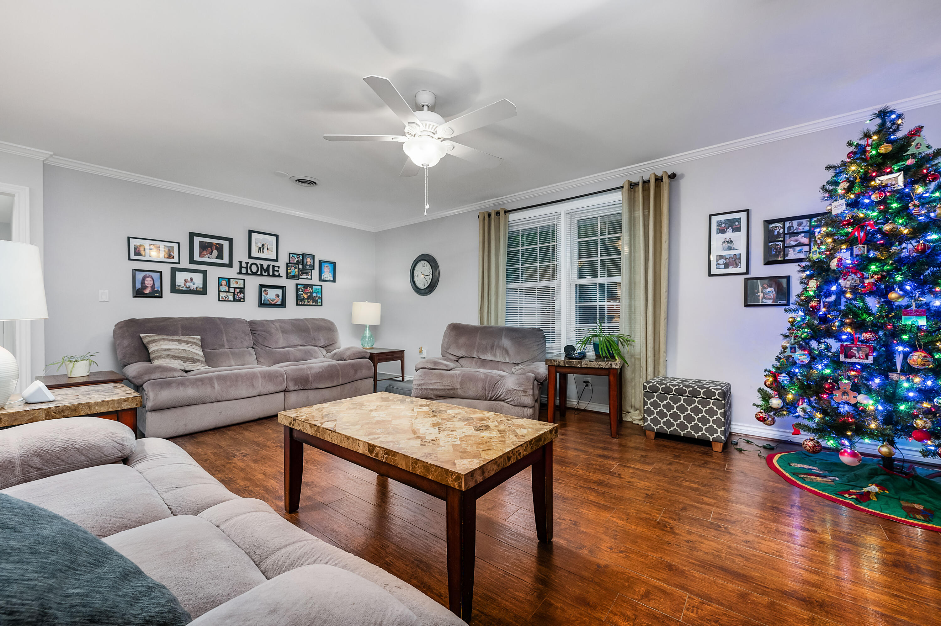 136 Ferry Road Northeast Fort Walton Beach, FL 32548 - Photo 11 of 41 Living area