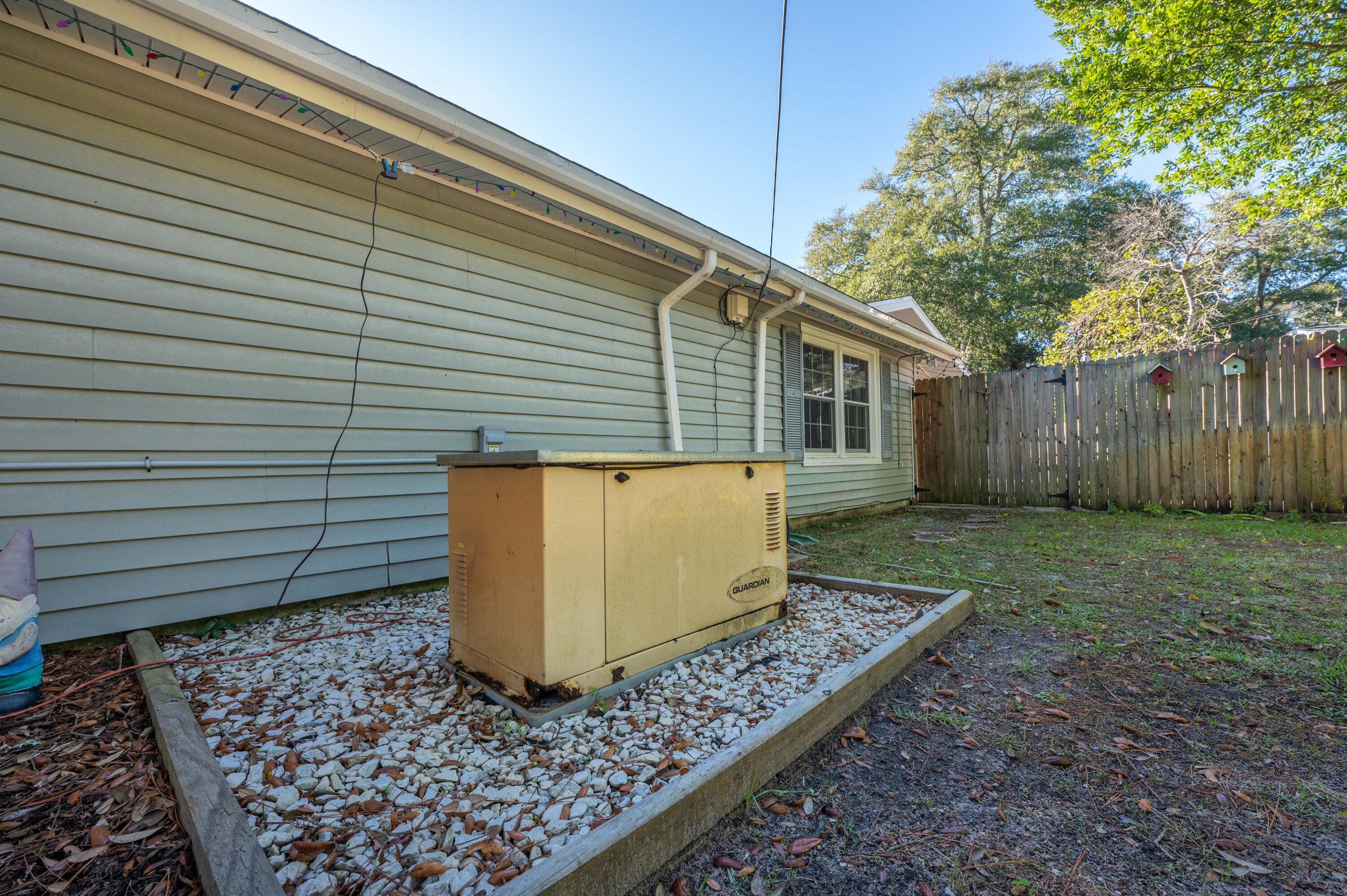 136 Ferry Road Northeast Fort Walton Beach, FL 32548 - Photo 37 of 41 generator