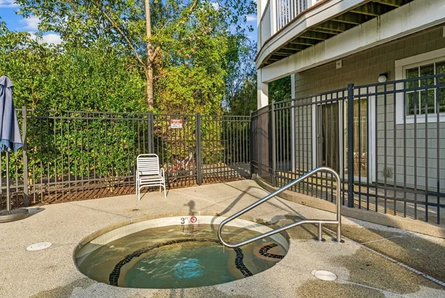 $2,800 | 614 Pond Street, Unit 1411, Braintree, MA 02184