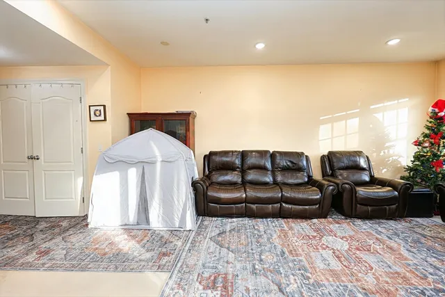 $2,800 | 614 Pond Street, Unit 1411, Braintree, MA 02184