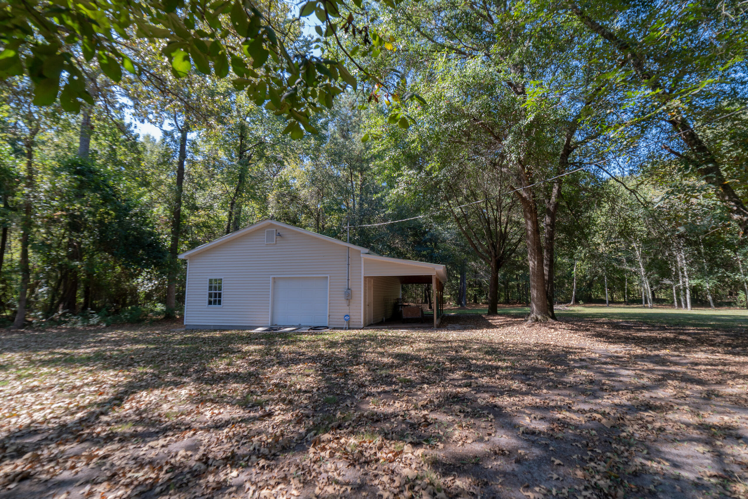 9322 Old State Road Holly Hill, SC 29059 - Photo 20 of 23 HH Big Garage ext