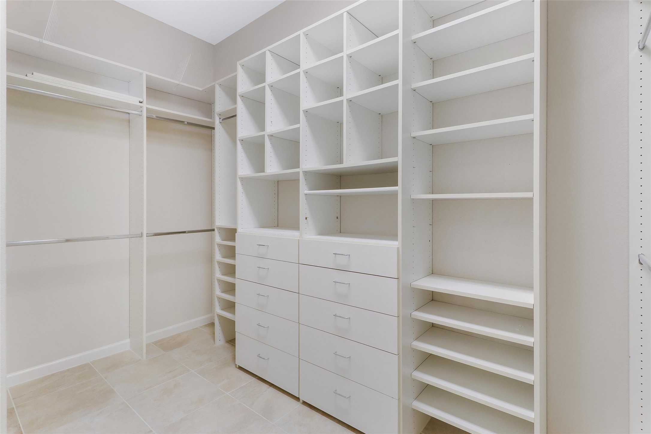 109 Sunflower Street Georgetown, TX 78633 - Photo 14 of 19 Walk in closet with built-ins