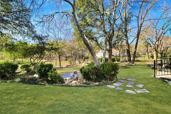 $2,800 | 109 Sunflower Street, Georgetown, TX 78633