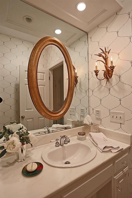 118 Cheek Road Nashville, TN 37205 - Photo 11 of 19 a bathroom with a sink and a mirror