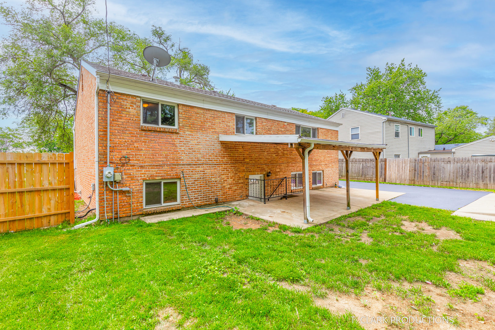 185 Oxford Road Bolingbrook, IL 60440 - Photo 5 of 29