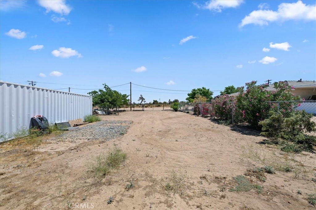 11362 Sonora Road Phelan, CA 92371 - Photo 35 of 43