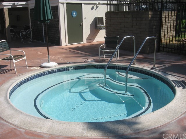 17241 Chestnut Irvine, CA 92612 - Photo 58 of 66