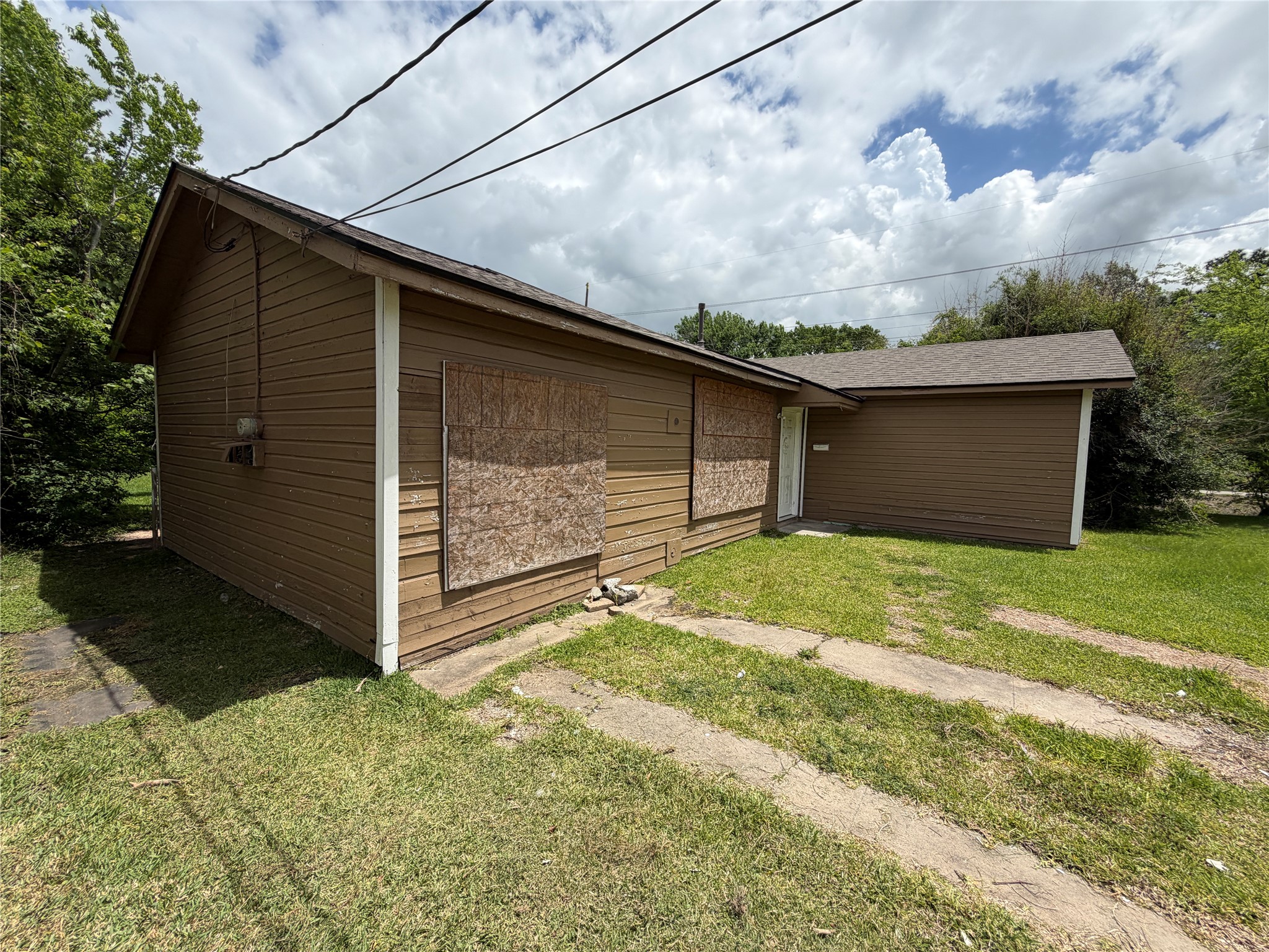 2110 Leight Street Beaumont, TX 77703 - Photo 2 of 5