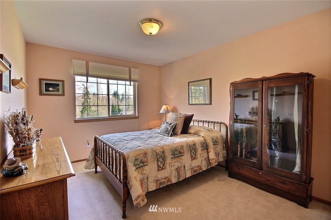 2115 Jones Avenue Northeast Renton, WA 98056 - Photo 20 of 25 Gallery Image 20