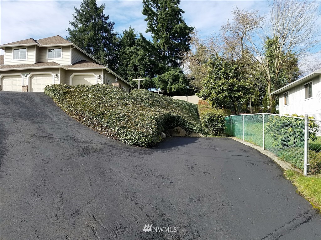2115 Jones Avenue Northeast Renton, WA 98056 - Photo 25 of 25 Gallery Image 25