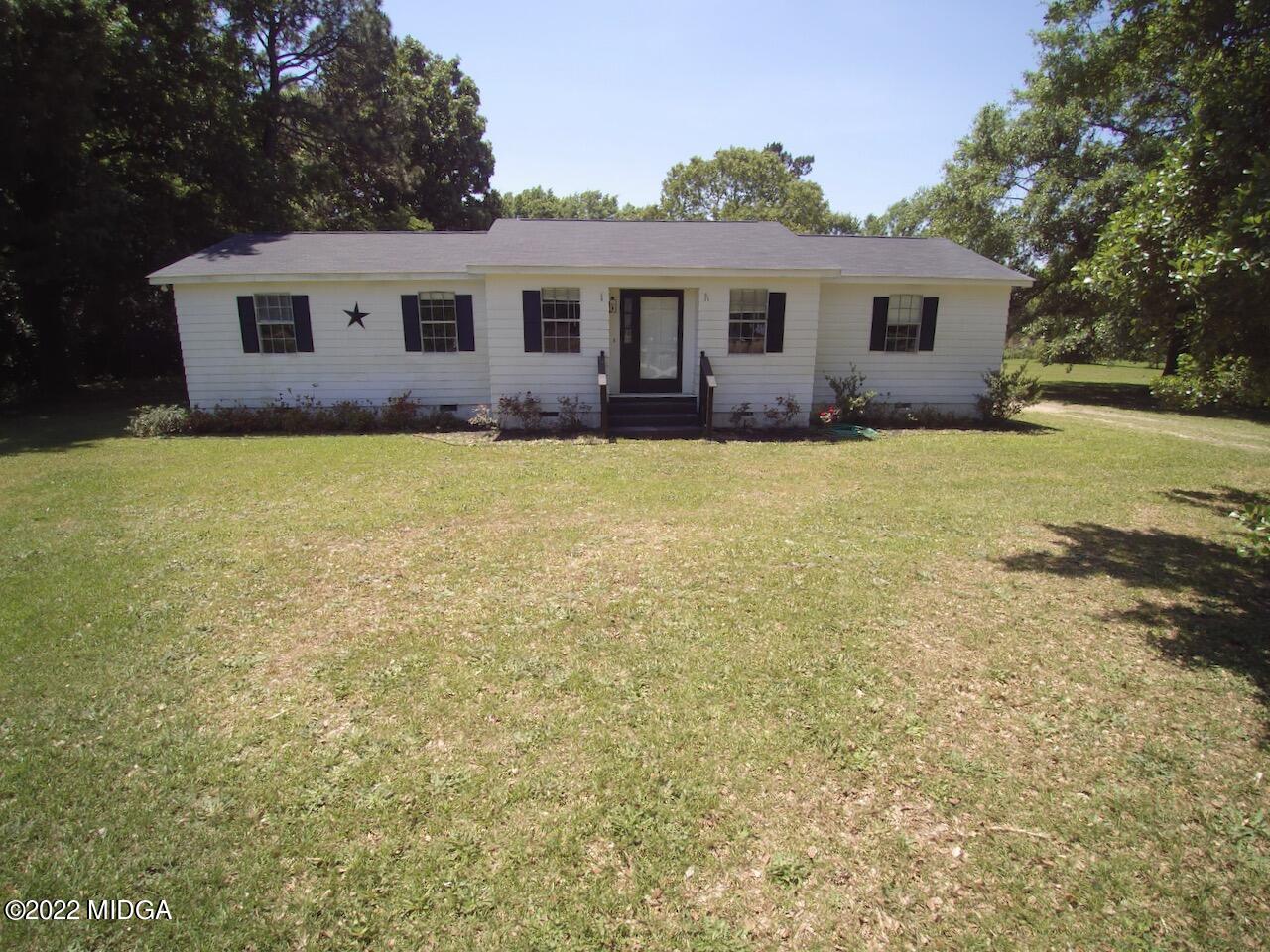 355 Giles Road Byron, GA 31008 - Photo 17 of 23 YUN00005
