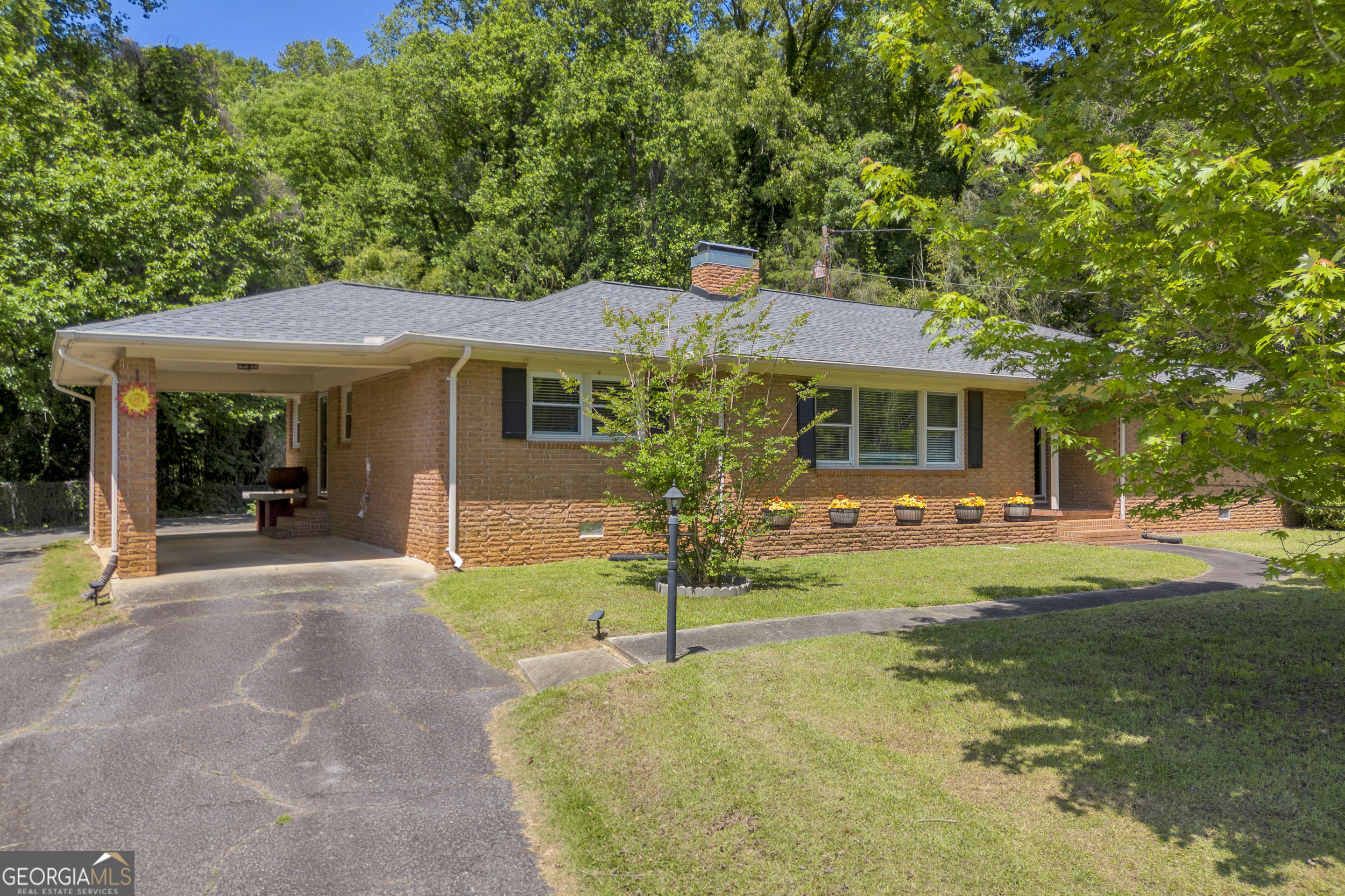 1973 Falls Road Toccoa, GA 30577 - Photo 9 of 55