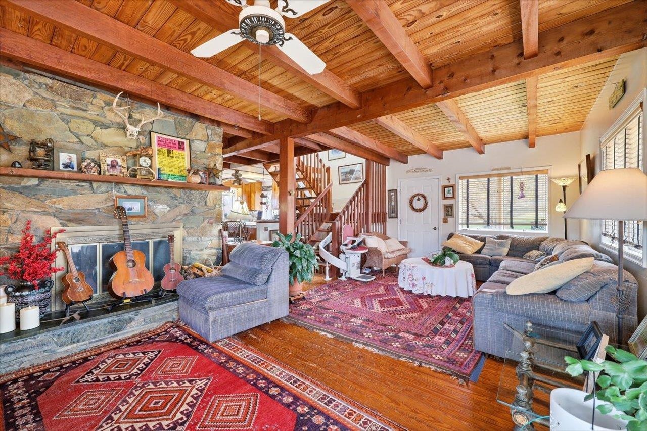 1120 Kingsway Road Afton, VA 22920 - Photo 3 of 44