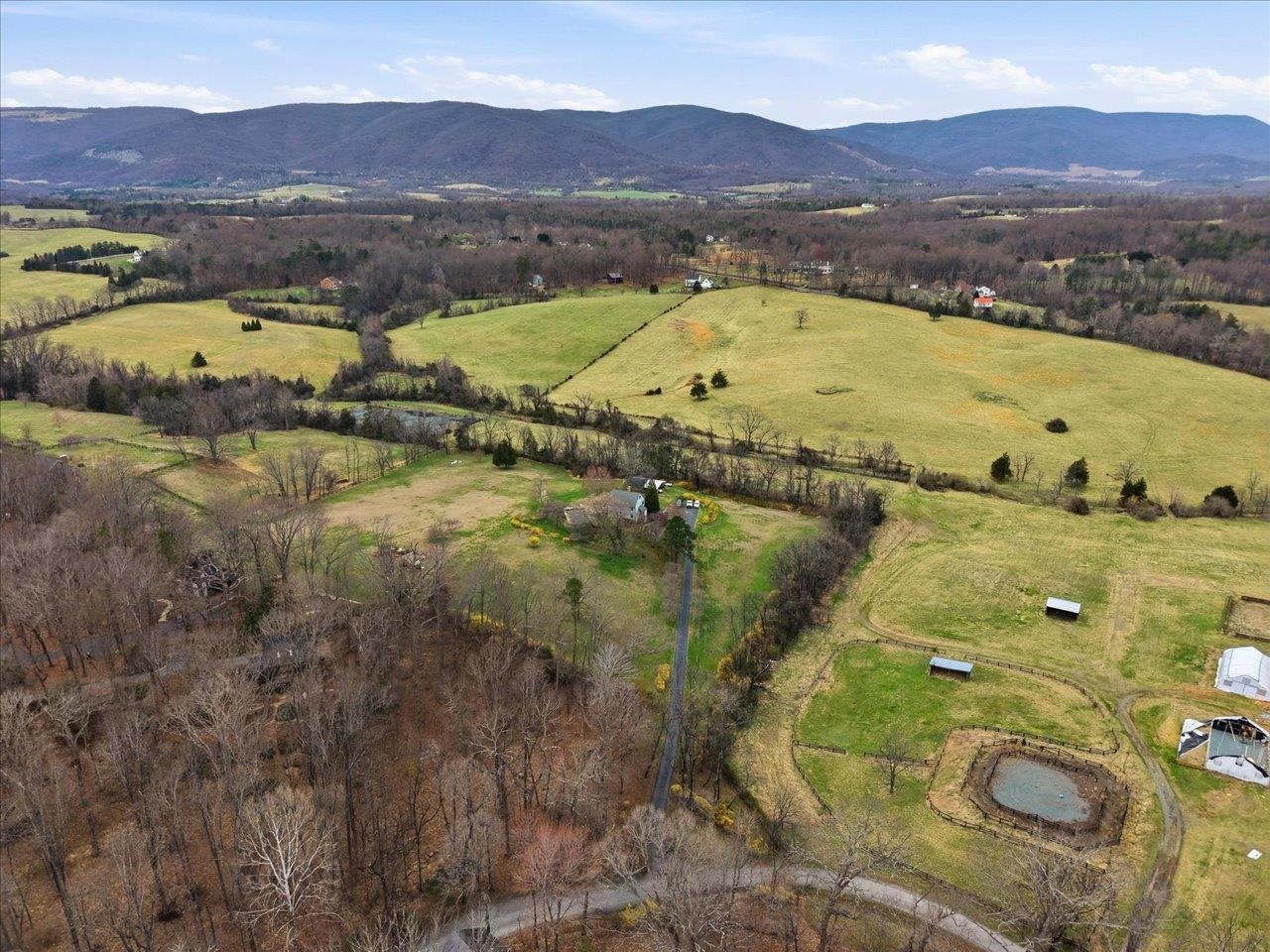 1120 Kingsway Road Afton, VA 22920 - Photo 37 of 44