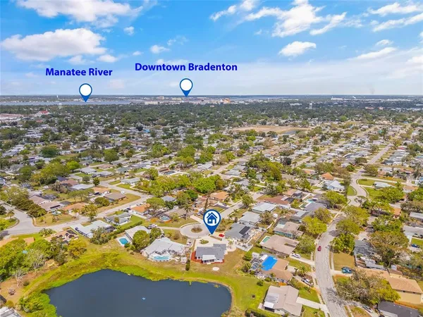 $435,000 | 3611 22nd Avenue West, Bradenton, FL 34205