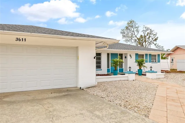 $450,000 | 3611 22nd Avenue West, Bradenton, FL 34205