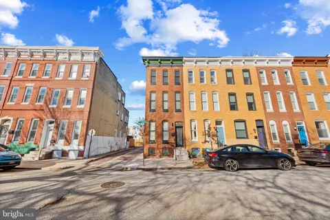 $3,275 | 412 East Lanvale Street, Baltimore, MD 21202