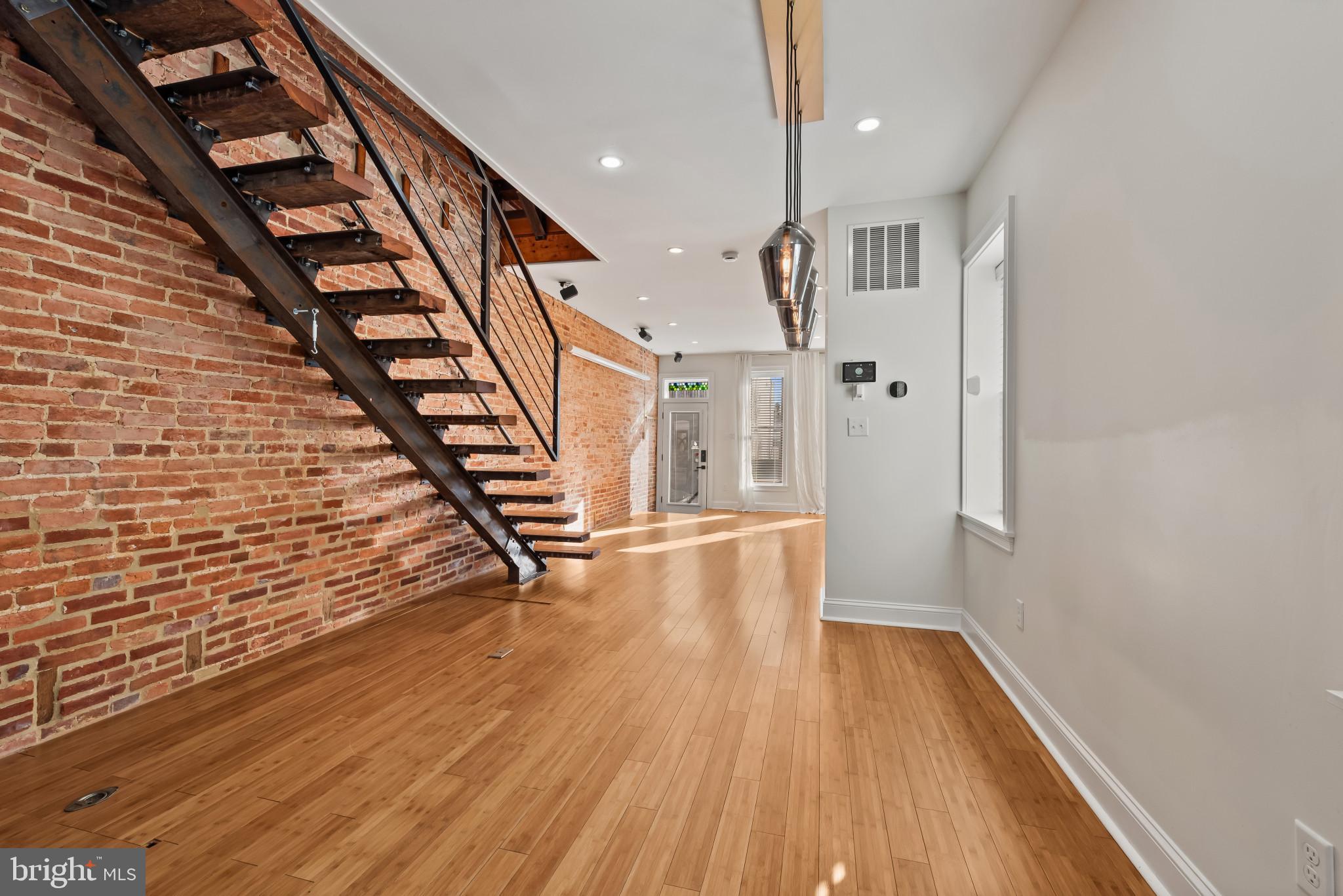 412 East Lanvale Street Baltimore, MD 21202 - Photo 6 of 28 Stylish urban loft with exposed brick charm.