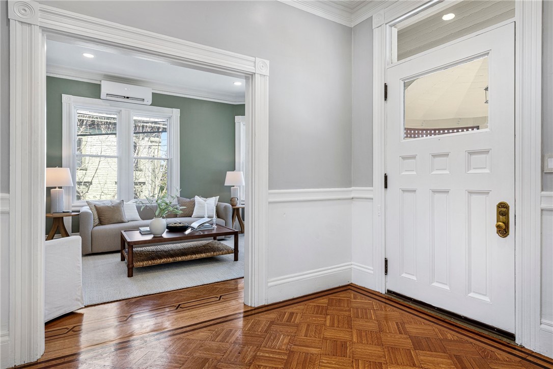 164 Prospect Street Providence, RI 02906 - Photo 16 of 48