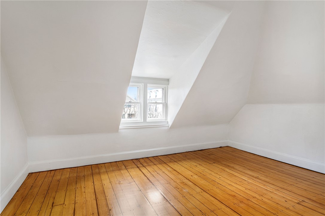 164 Prospect Street Providence, RI 02906 - Photo 33 of 48 Eaves Unit