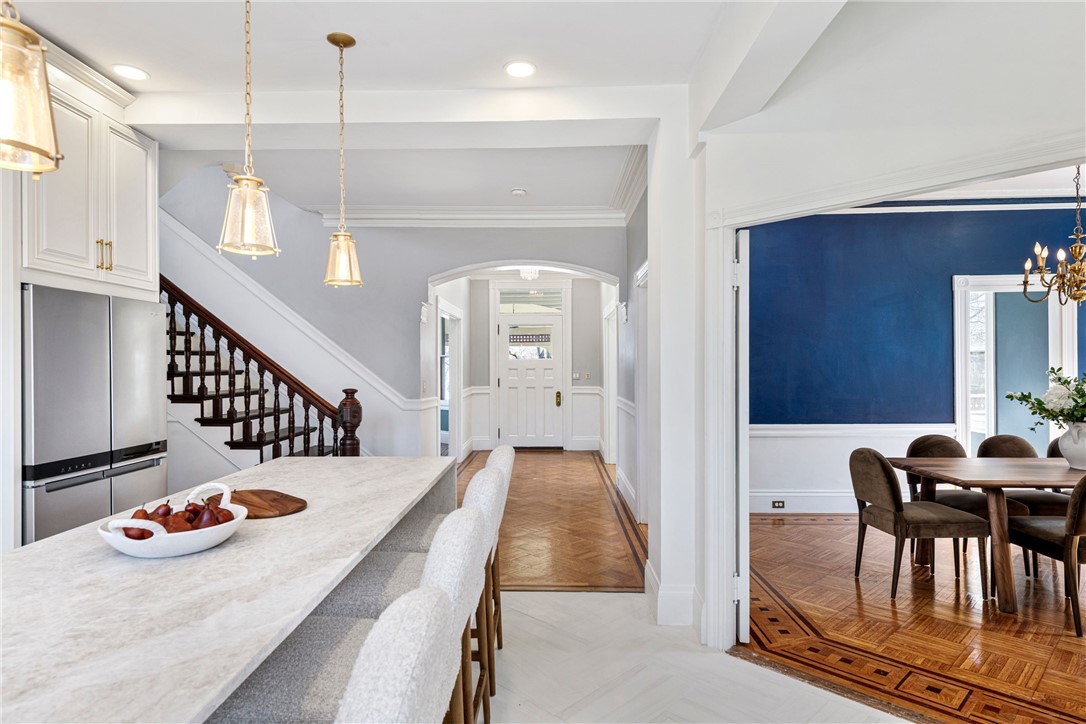 164 Prospect Street Providence, RI 02906 - Photo 8 of 48