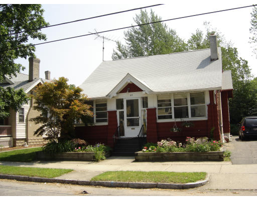 65 Manitoba Street Springfield, MA 01108 - Photo 1 of 8 Gallery Image 1