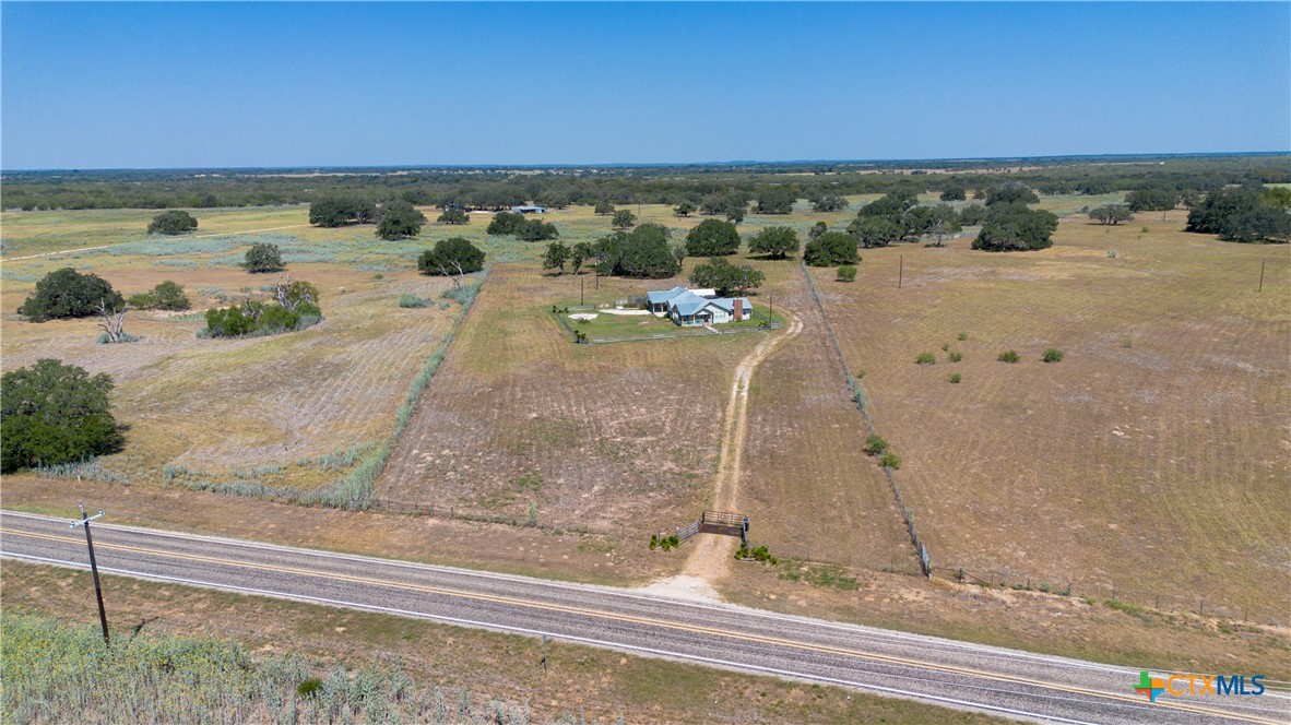 3752 Farm To Market 77 Nixon, TX 78140 - Photo 3 of 48