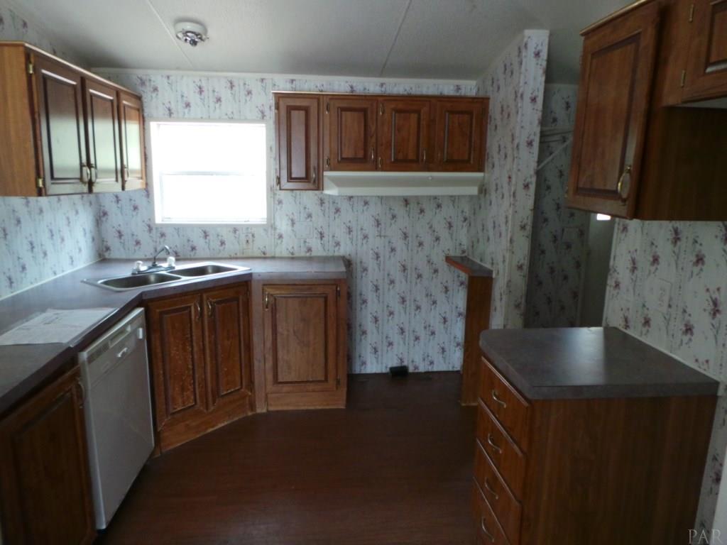 4448 Skylark Road Milton, FL 32583 - Photo 12 of 25 Gallery Image 12