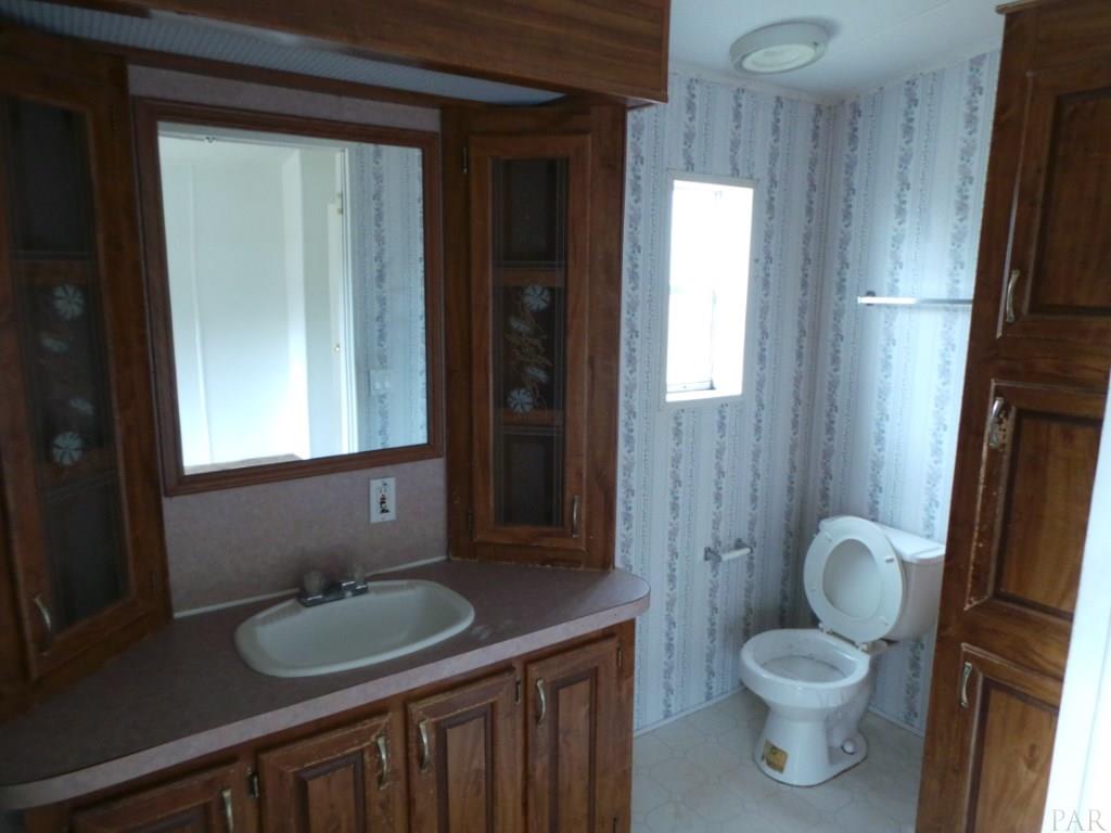 4448 Skylark Road Milton, FL 32583 - Photo 18 of 25 Gallery Image 18