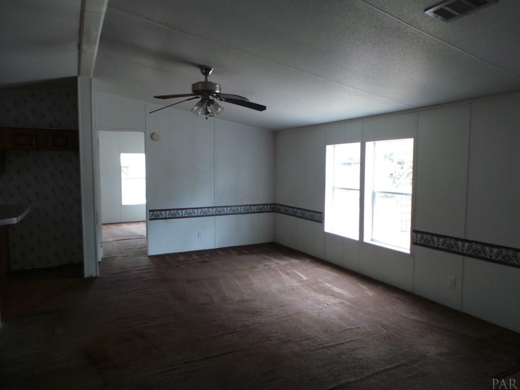 4448 Skylark Road Milton, FL 32583 - Photo 9 of 25 Gallery Image 9