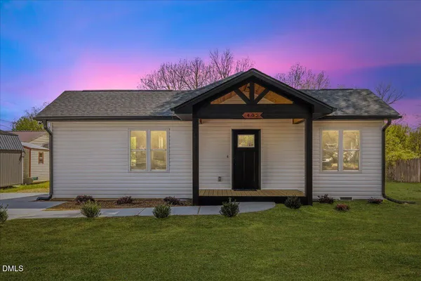 $335,000 | 402 Poplar Street, Graham, NC 27253