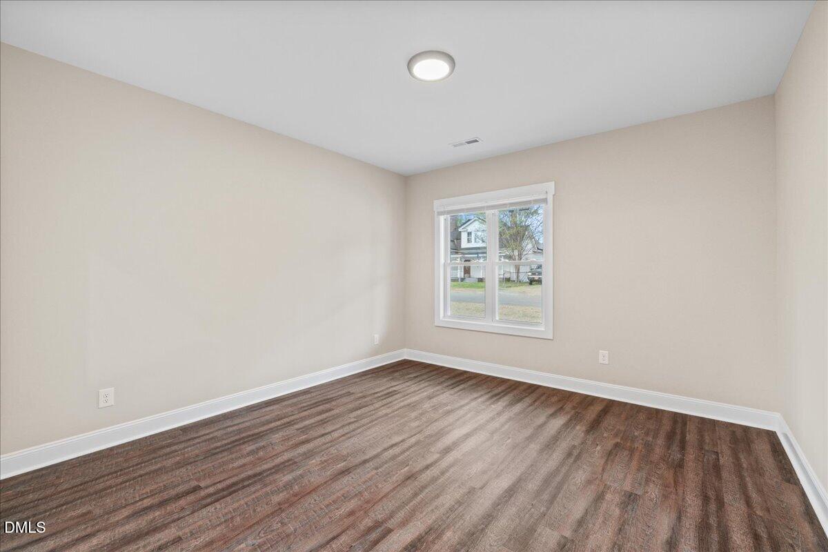 402 Poplar Street Graham, NC 27253 - Photo 11 of 48 14-402 Poplar St