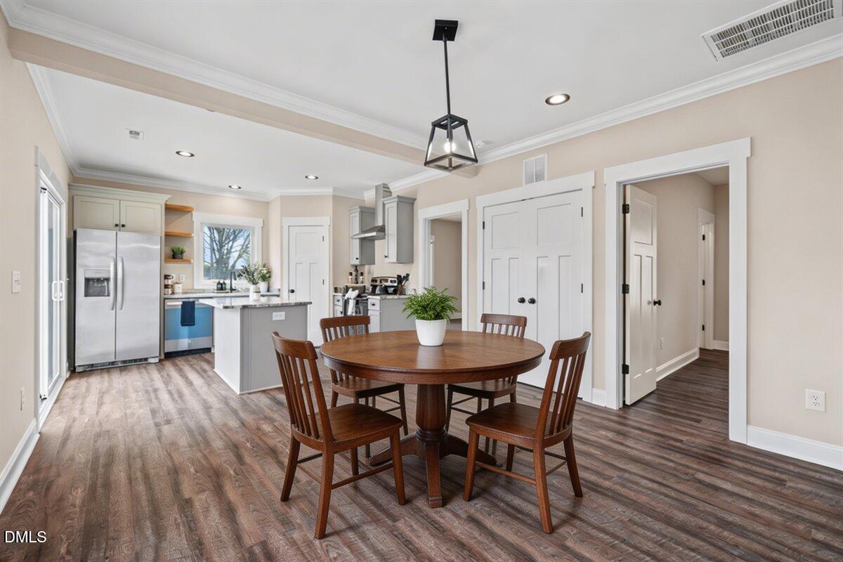 402 Poplar Street Graham, NC 27253 - Photo 20 of 48 23-402 Poplar St Virtually Staged