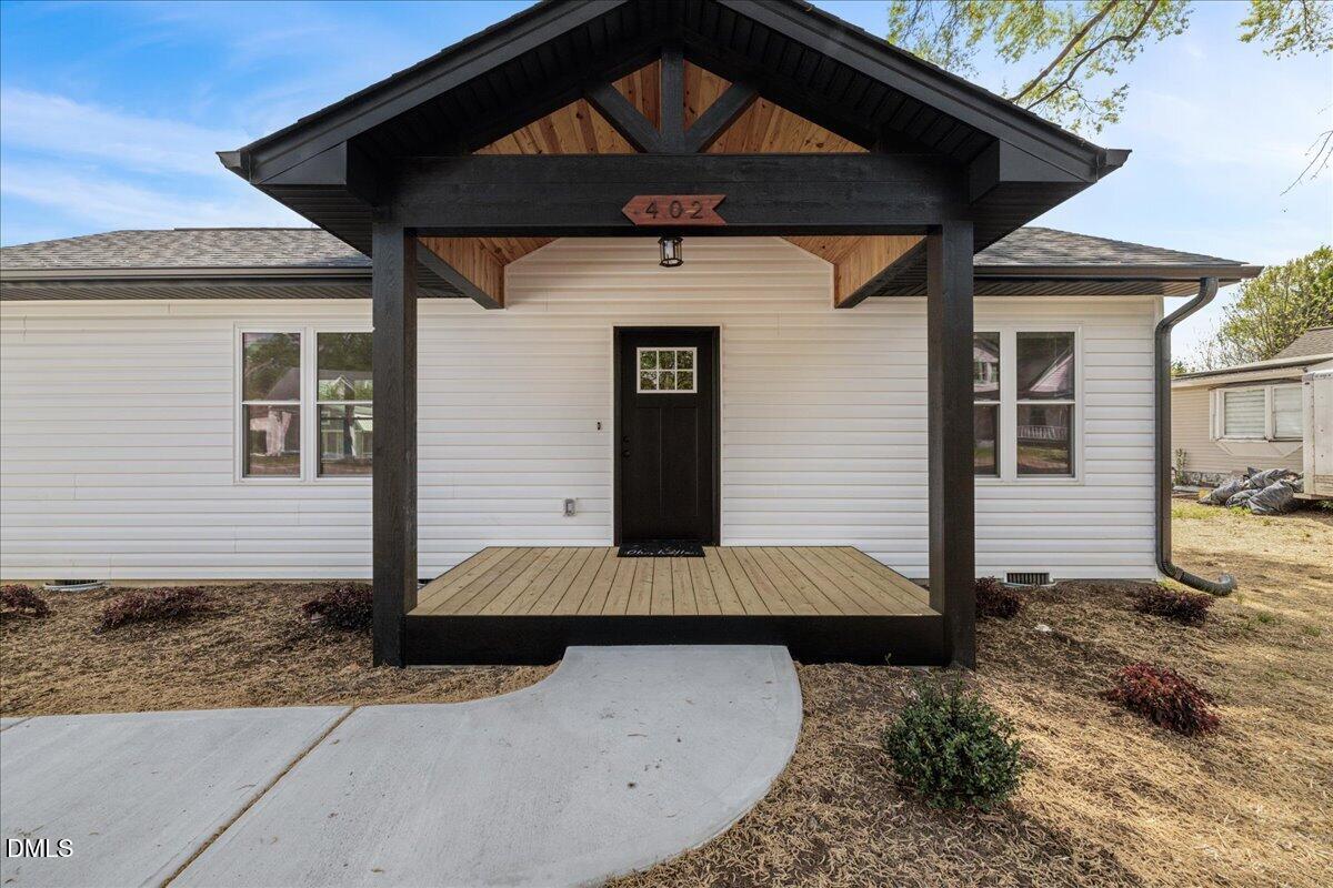 402 Poplar Street Graham, NC 27253 - Photo 5 of 48 07-402 Poplar St