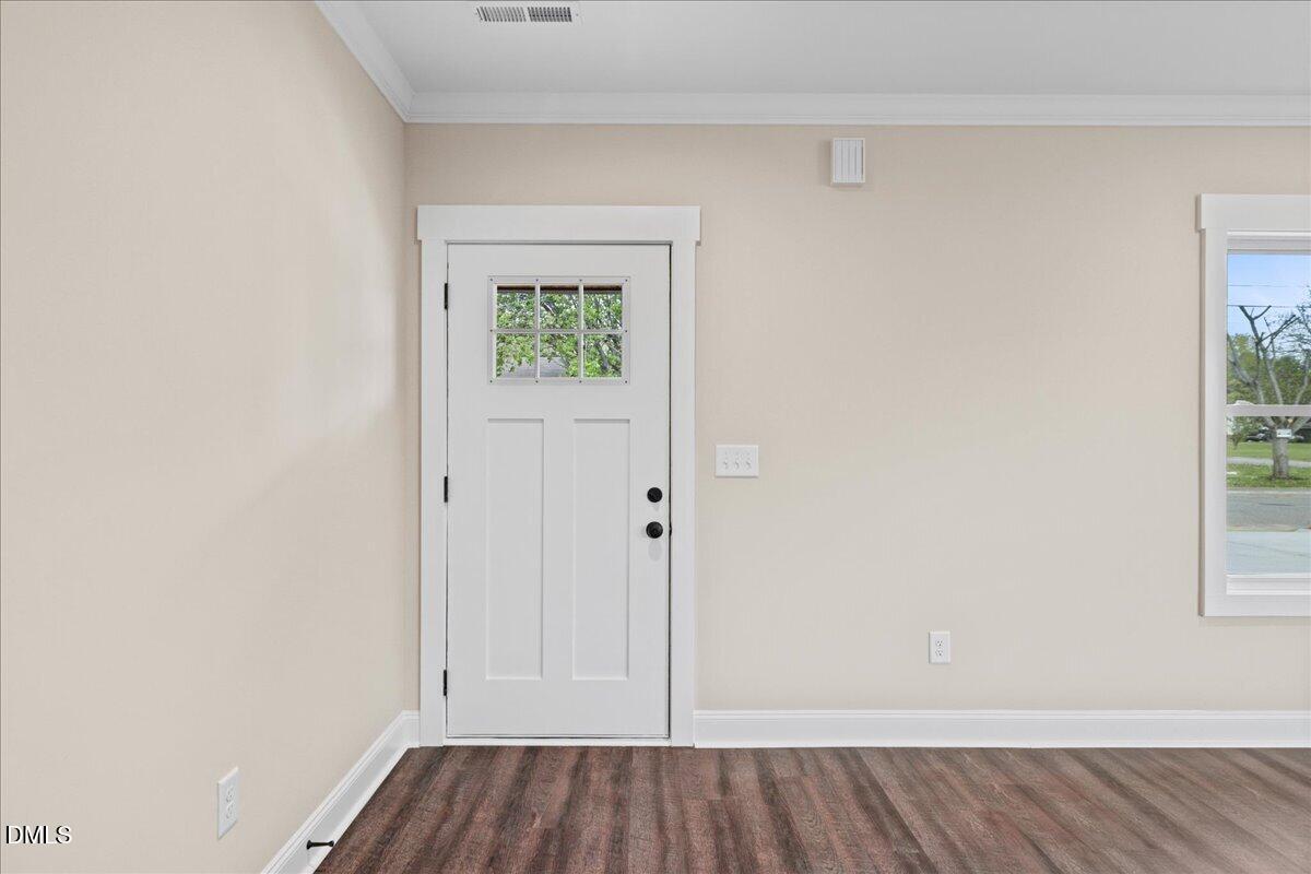 402 Poplar Street Graham, NC 27253 - Photo 6 of 48 08-402 Poplar St