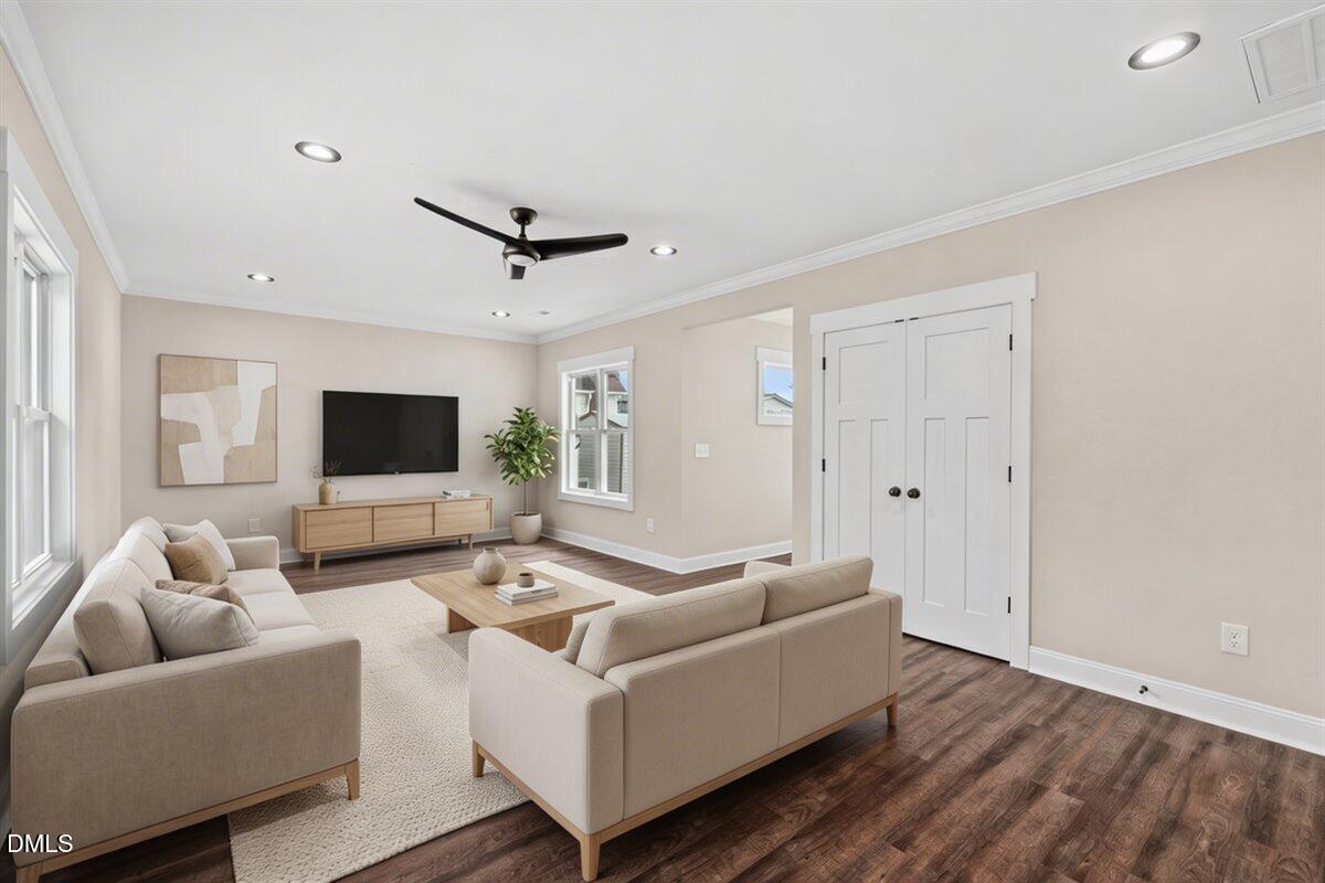 402 Poplar Street Graham, NC 27253 - Photo 8 of 48 10-402 Poplar St Virtually Staged