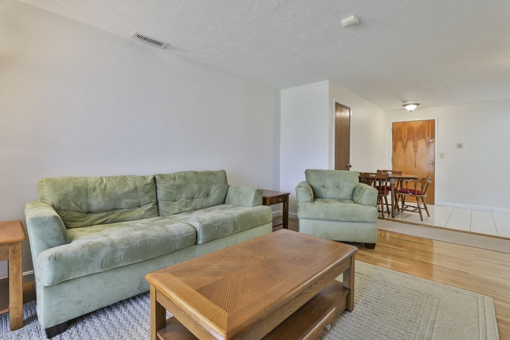 189 Littleton Road, Unit 62 Chelmsford, MA 01824 - Photo 11 of 23 Gallery Image 11